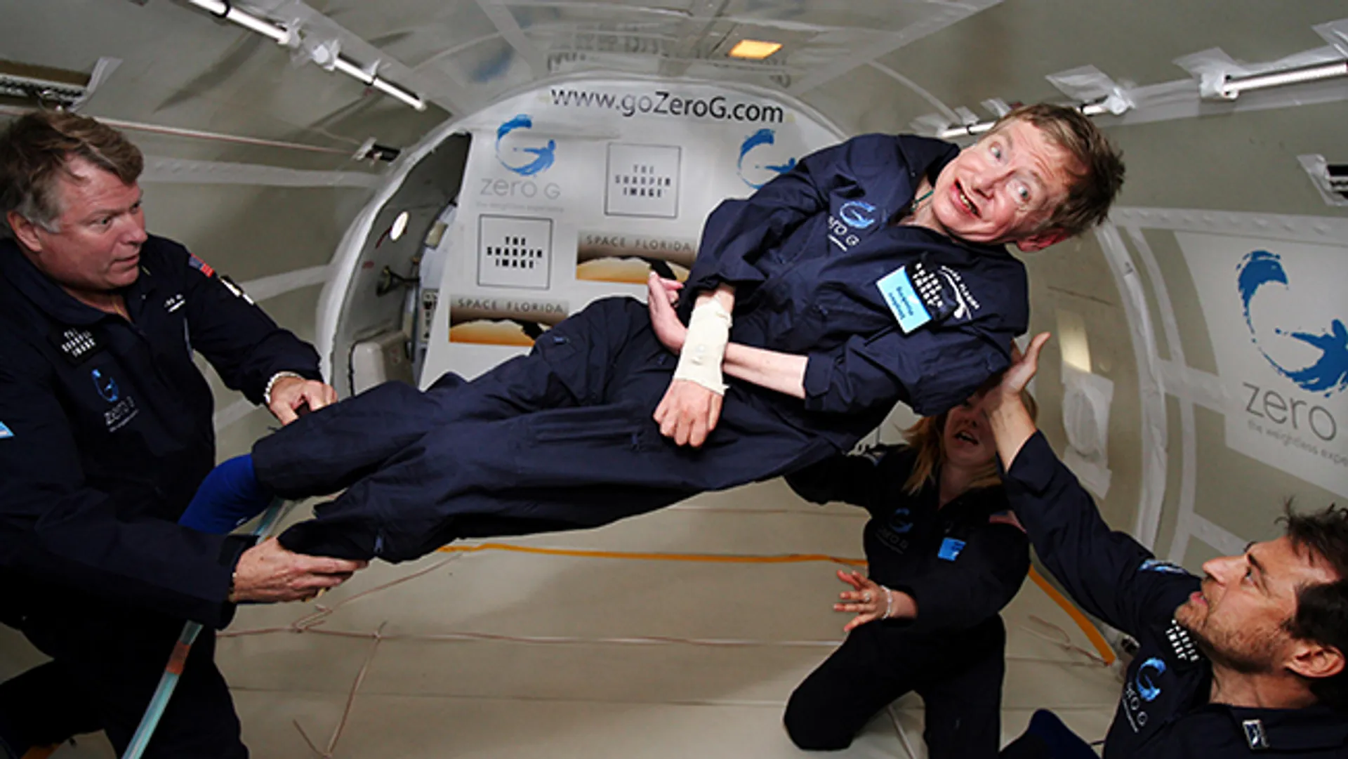 Afbeelding van Stephen Hawkings oplossing voor het klimaatprobleem: verlaat de planeet