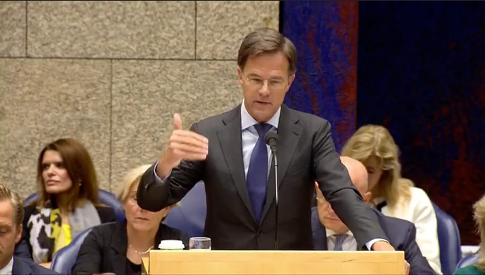 Afbeelding van Regering bereid 'onorthodoxe maatregelen' te nemen in aanpak zware criminaliteit