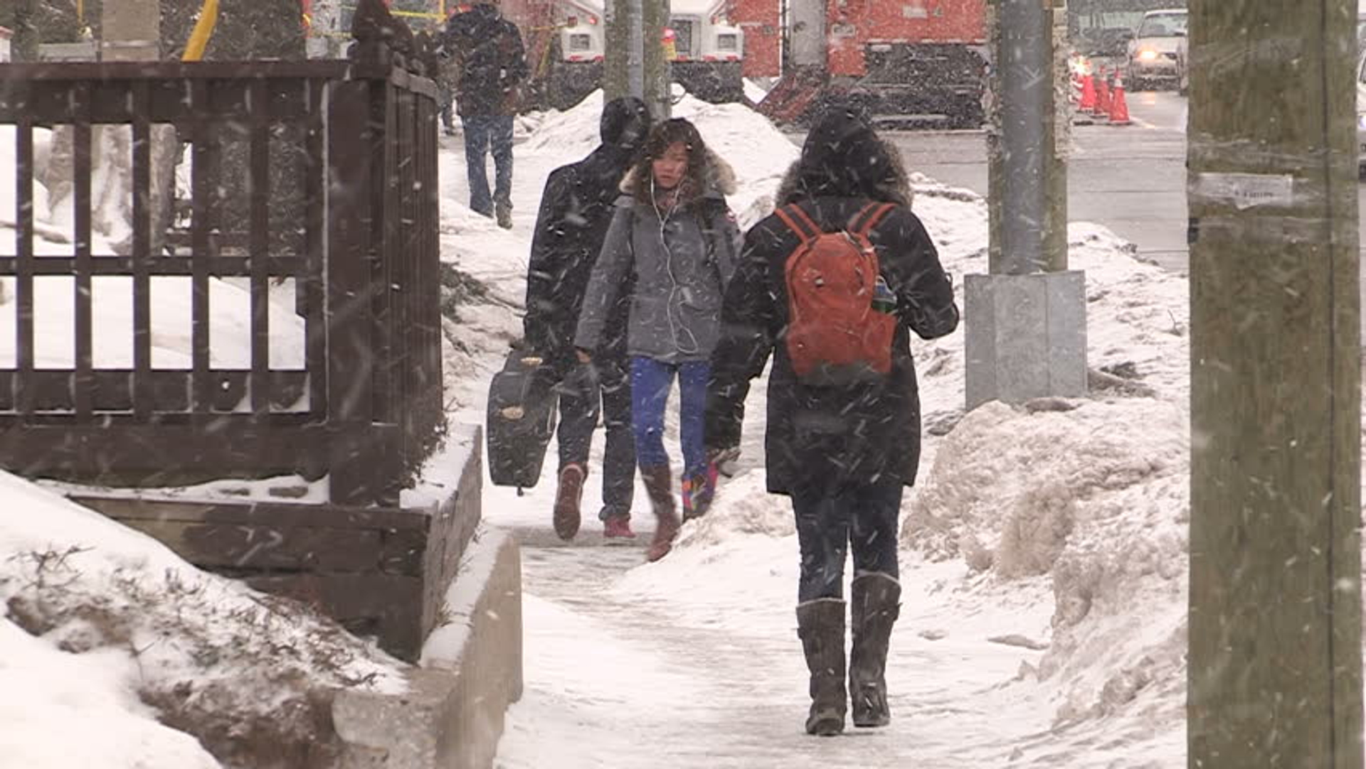 walking sidewalk canada