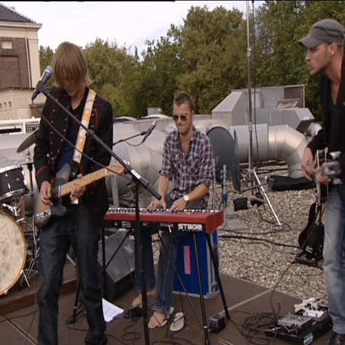 Tien jaar geleden: Pauw & Witteman rooftop concert van Bertolf