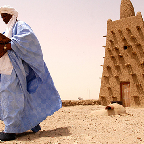 De zinderende evacuatie van eeuwenoude manuscripten uit Mali (met hoofdrol voor minister Ploumen)