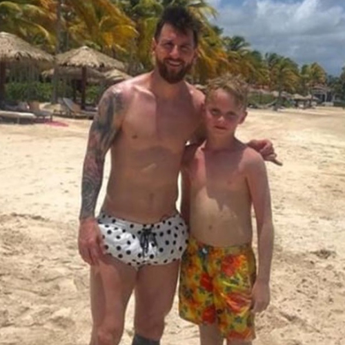 Messi bezorgt jongetje vakantie van zijn leven