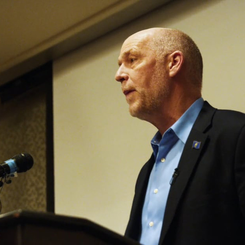De ‘bodyslammende’ Republikein Gianforte krijgt taakstraf en anger management